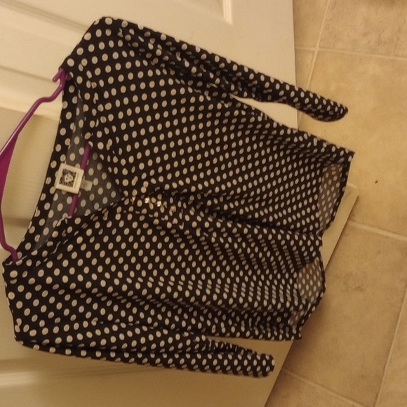 NWOT Anne Klein polka dot quarter button long sleeve blouse, size small - Picture 2 of 6